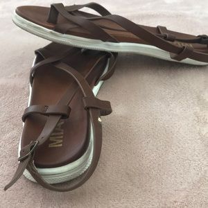 Women’s Mia sandals